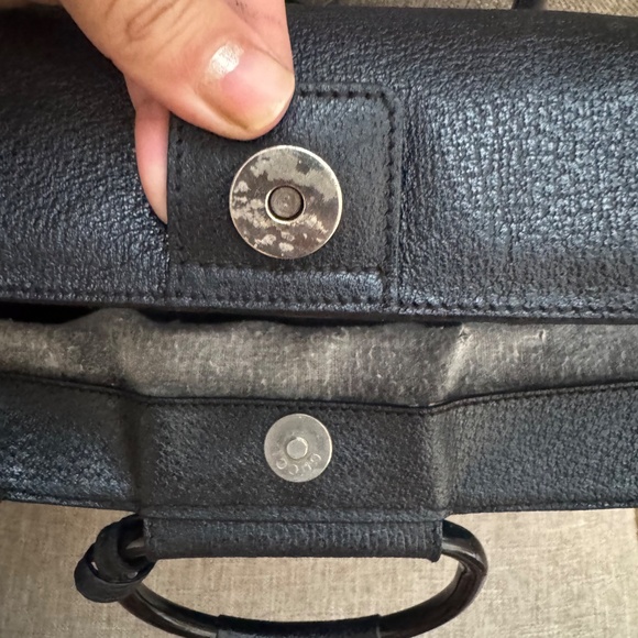 💯Auth. Gucci leather Handbag - Picture 8 of 17